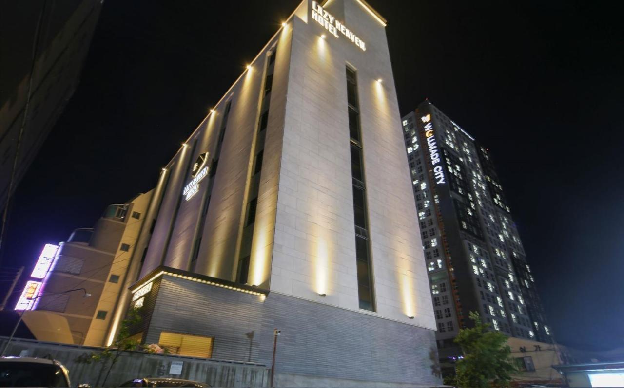 Hotel Lazy Heaven Changwon Exteriör bild