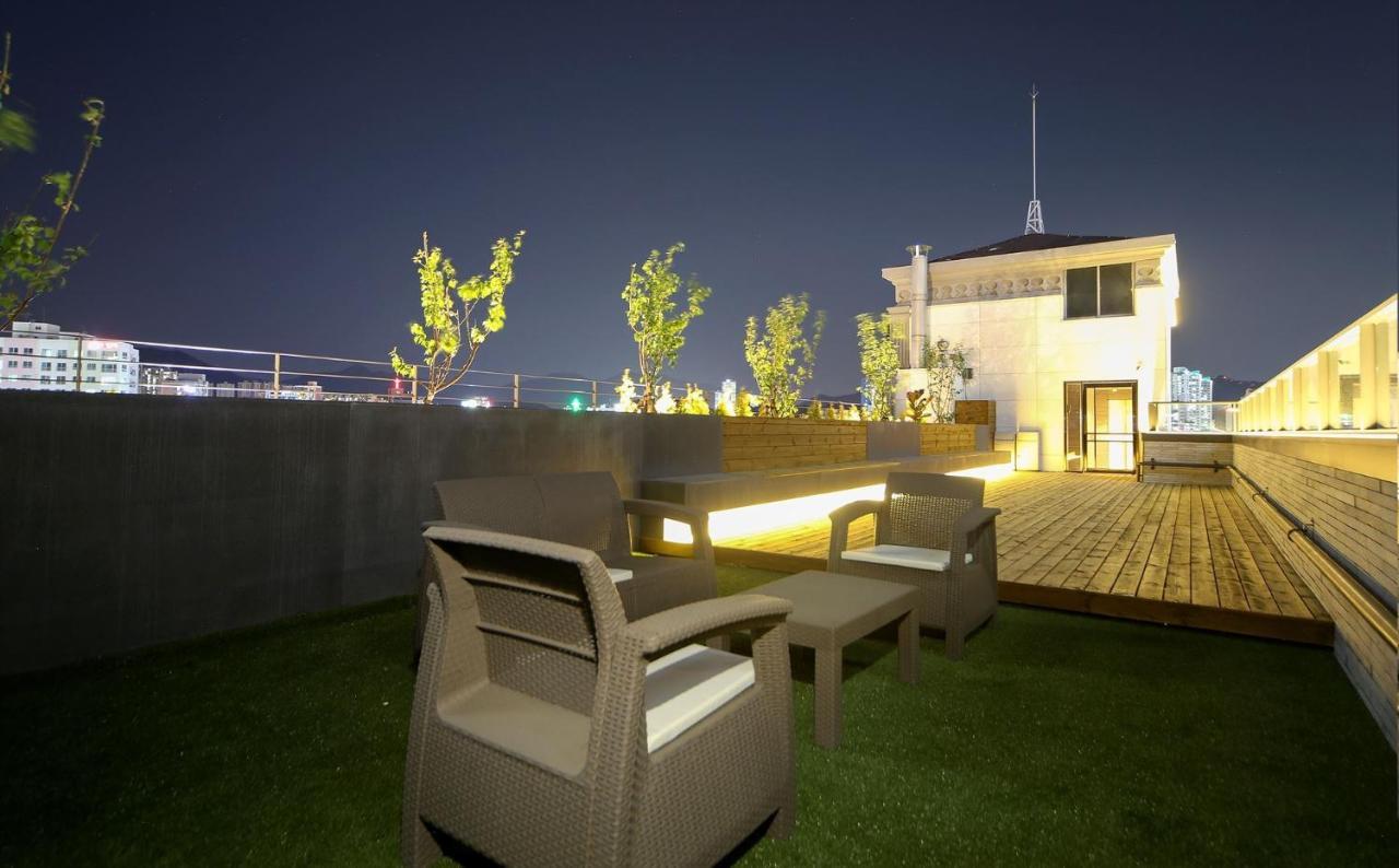 Hotel Lazy Heaven Changwon Exteriör bild