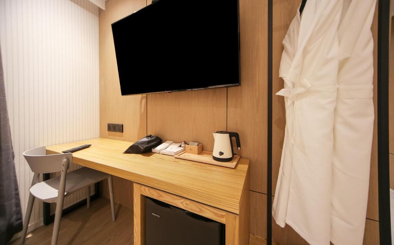 Hotel Lazy Heaven Changwon Exteriör bild